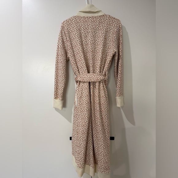 XS Super Soft UGG Robe - Picture 2 of 6